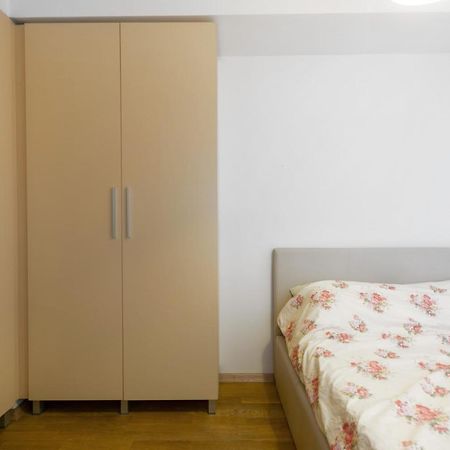 One Bedroom Apartment With Private Parking Skopje Exterior foto